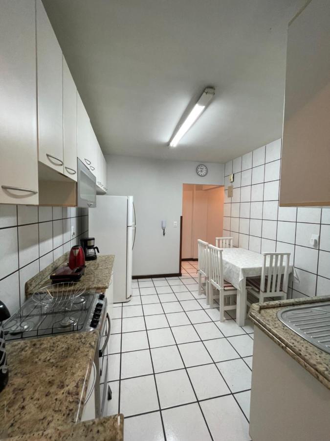 Apartamento Amplo E Completo No Centro บัลเนอาริโอ กังโบริว ภายนอก รูปภาพ